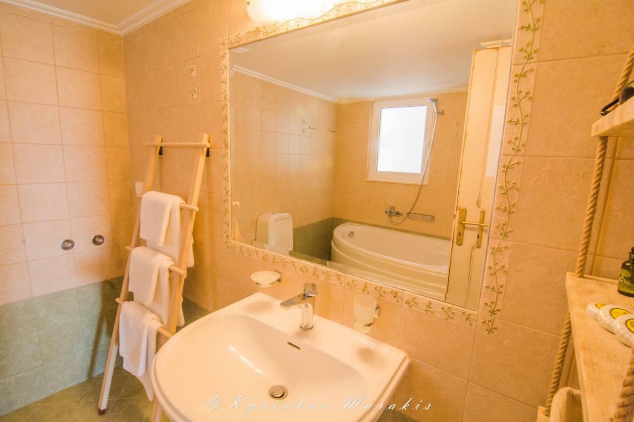 La Casa Del Vitsi Appartement Paleochora Buitenkant foto